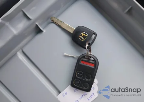 2005 Honda Odyssey Ex-L from USA, damaged, VIN 5FNRL38715B078023